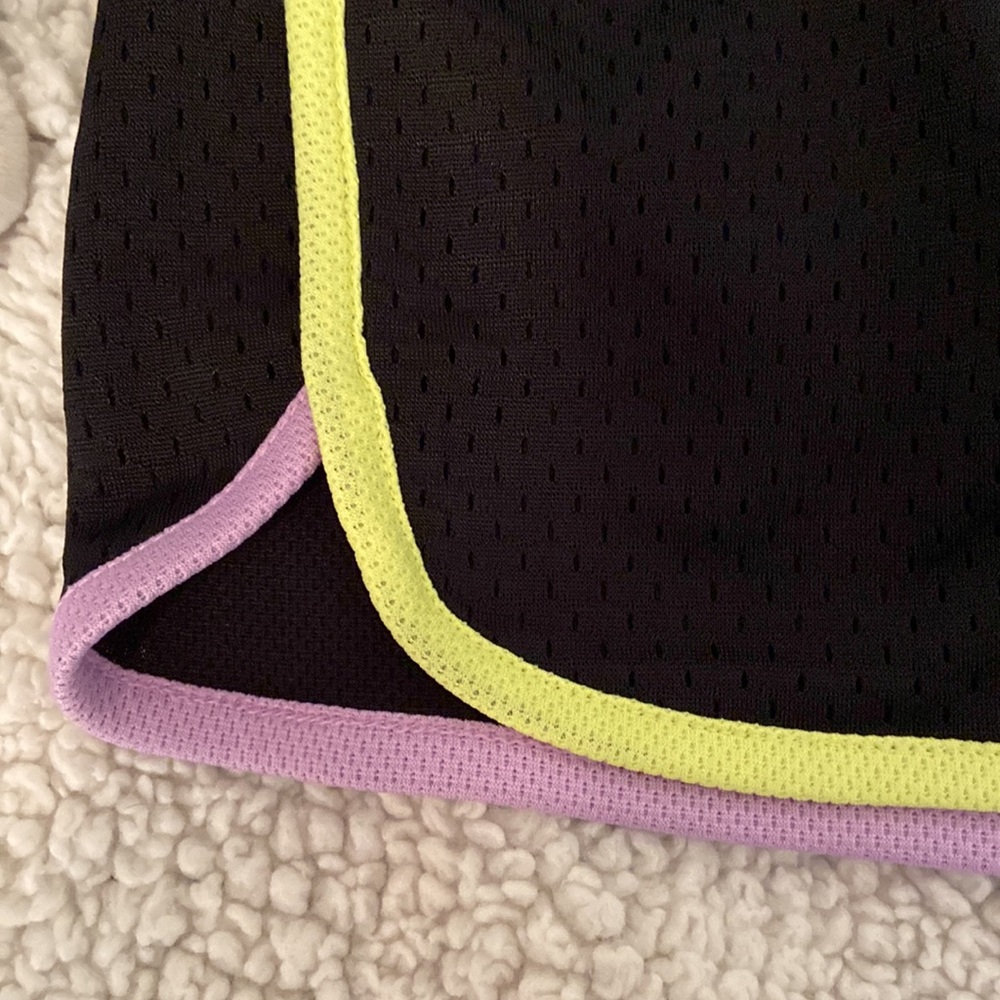 Athletic shorts by Fila - Picture 3 of 4